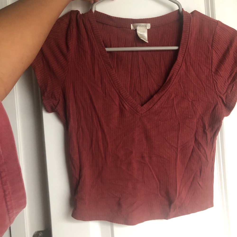 Red/pink crop top